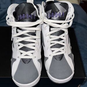 Jordan Retro BG Box in Black and Gold